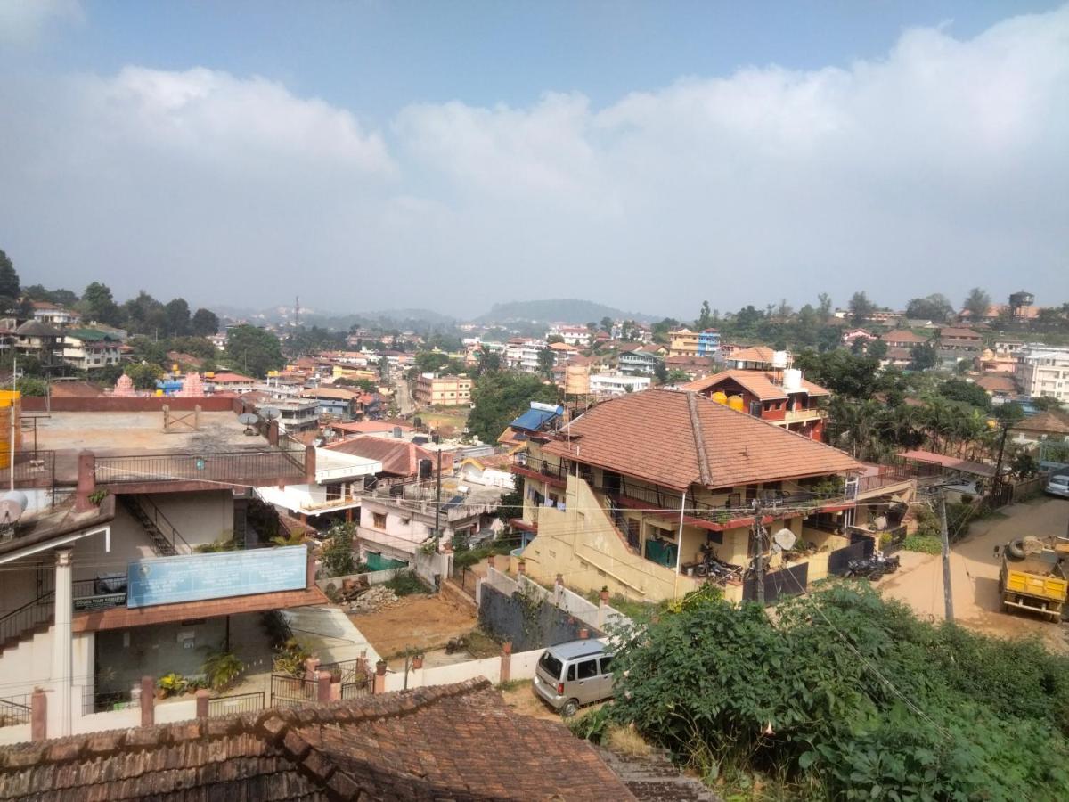 Prashanth Family Homestay Madikeri Exterior foto